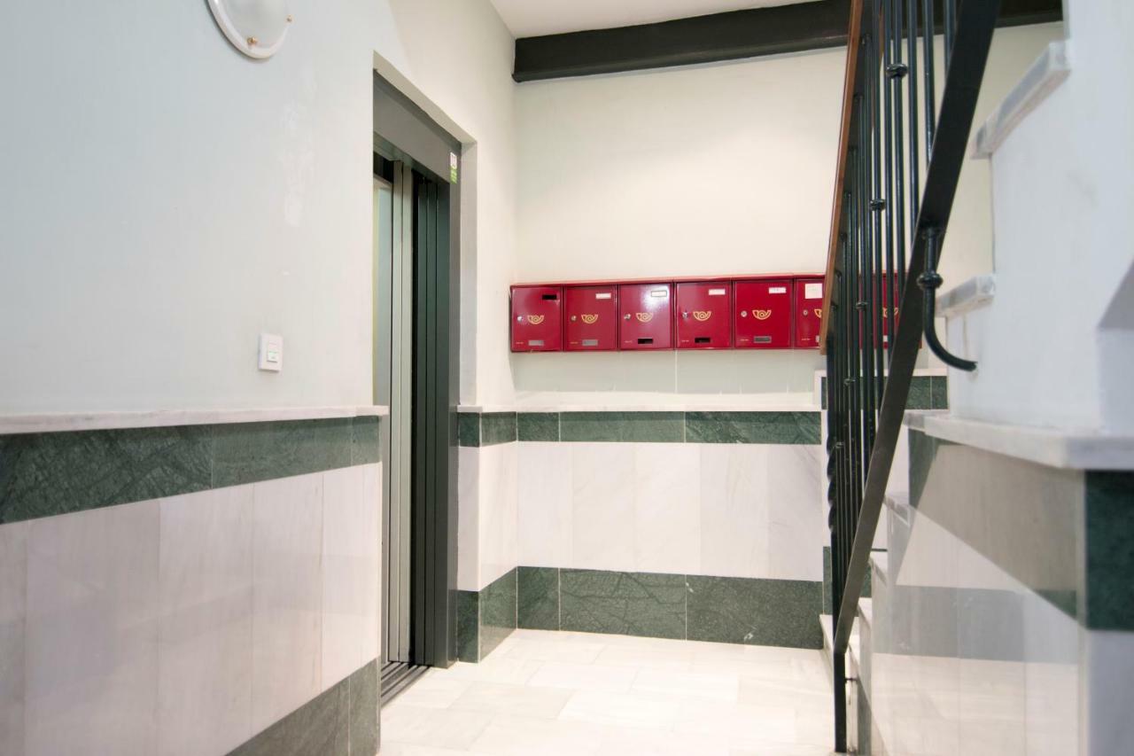 Tuguest Navas Apartment グラナダ エクステリア 写真